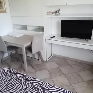 https://alloggio-anna.it-tuscanyhotel.com